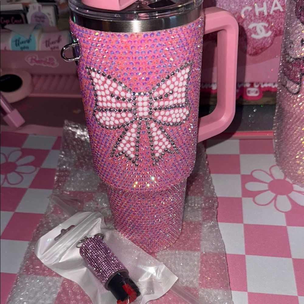 Pink Rhinestone Tumbler with Bow 40oz